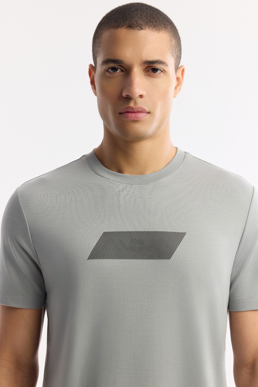 AVVA Erkek Gri Bisiklet Yaka Baskılı Rayon Soft Touch Regular Fit T-Shirt A51Y1031 görsel 2