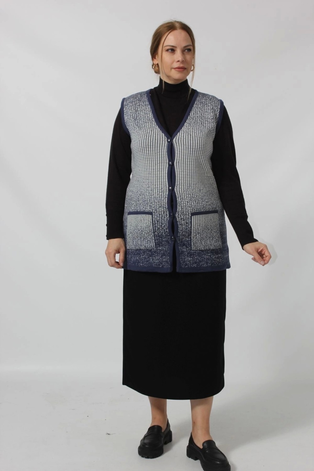 Moda Berray Y166 Mavi-Beyaz Kareli Desenli Düğmeli Cepli Mevsimlik Anne Yelek görsel 2