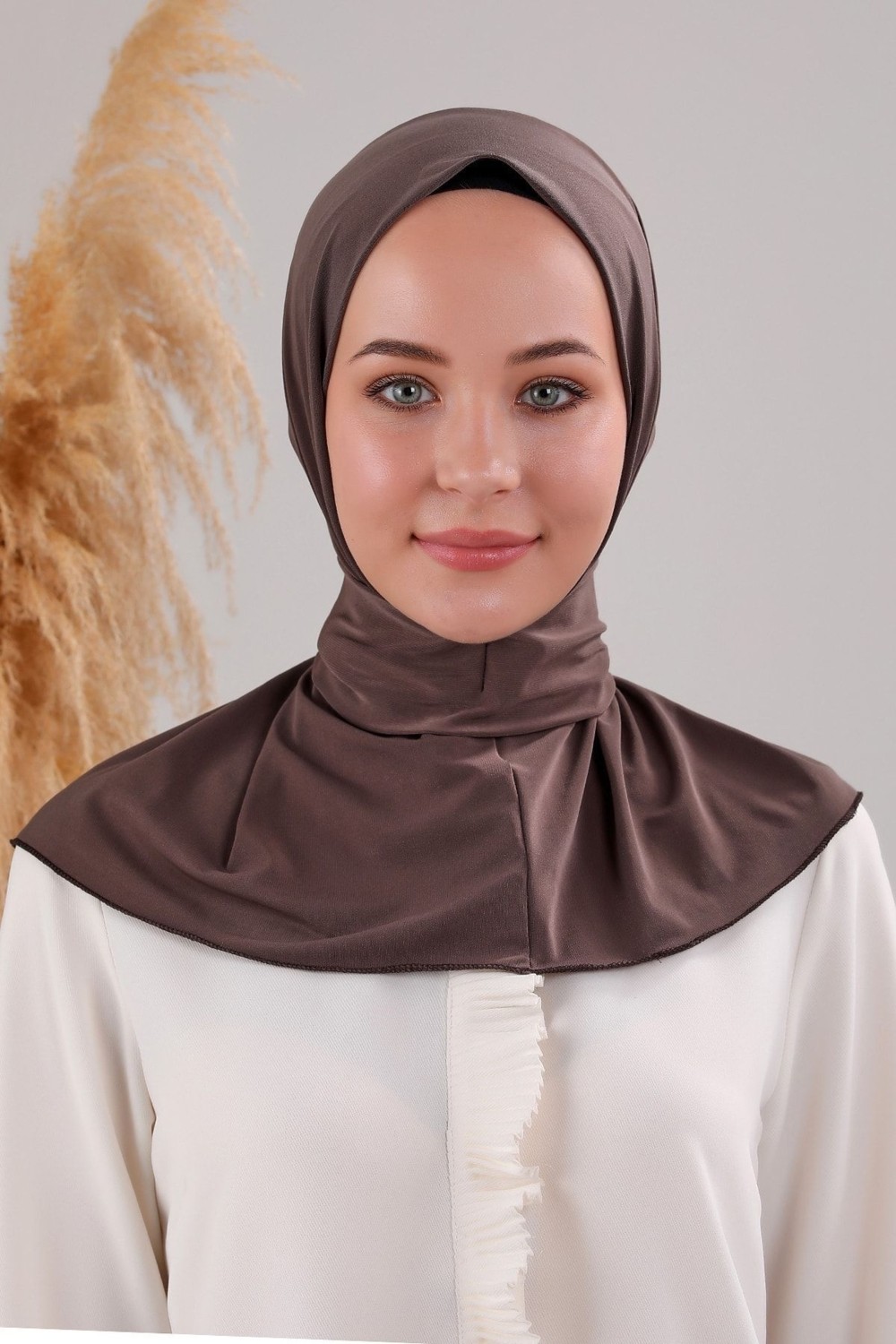 Melodi Scarf Kadın Tesettür Pratik Çıtçıtlı Sandy Fular Hazır Deniz Havuz Uyumlu Bone Siyah