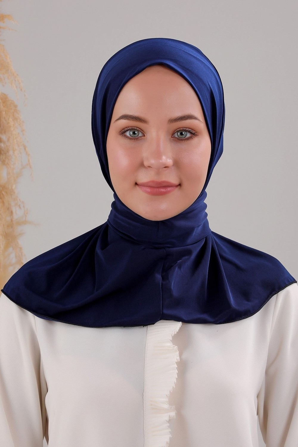 Melodi Scarf Kadın Tesettür Pratik Çıtçıtlı Sandy Fular Hazır Deniz Havuz Uyumlu Bone Siyah