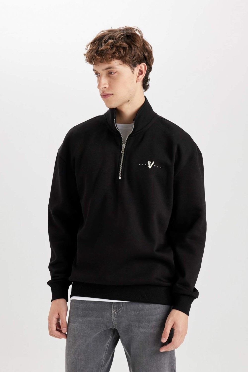 DeFacto Vikings Boxy Fit Dik Yaka Baskılı Sweatshirt D6769AX25SP görsel 4