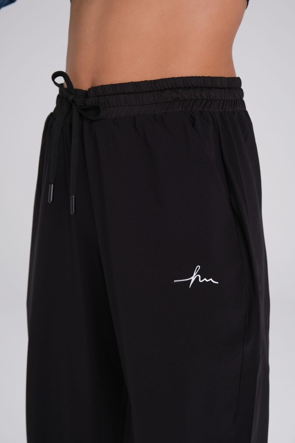 Haşema Kadın Lacivert Jogger Spor Pantolonu Nefes Alan Polyester Kumaş ile Rahat Kullanım görsel 7