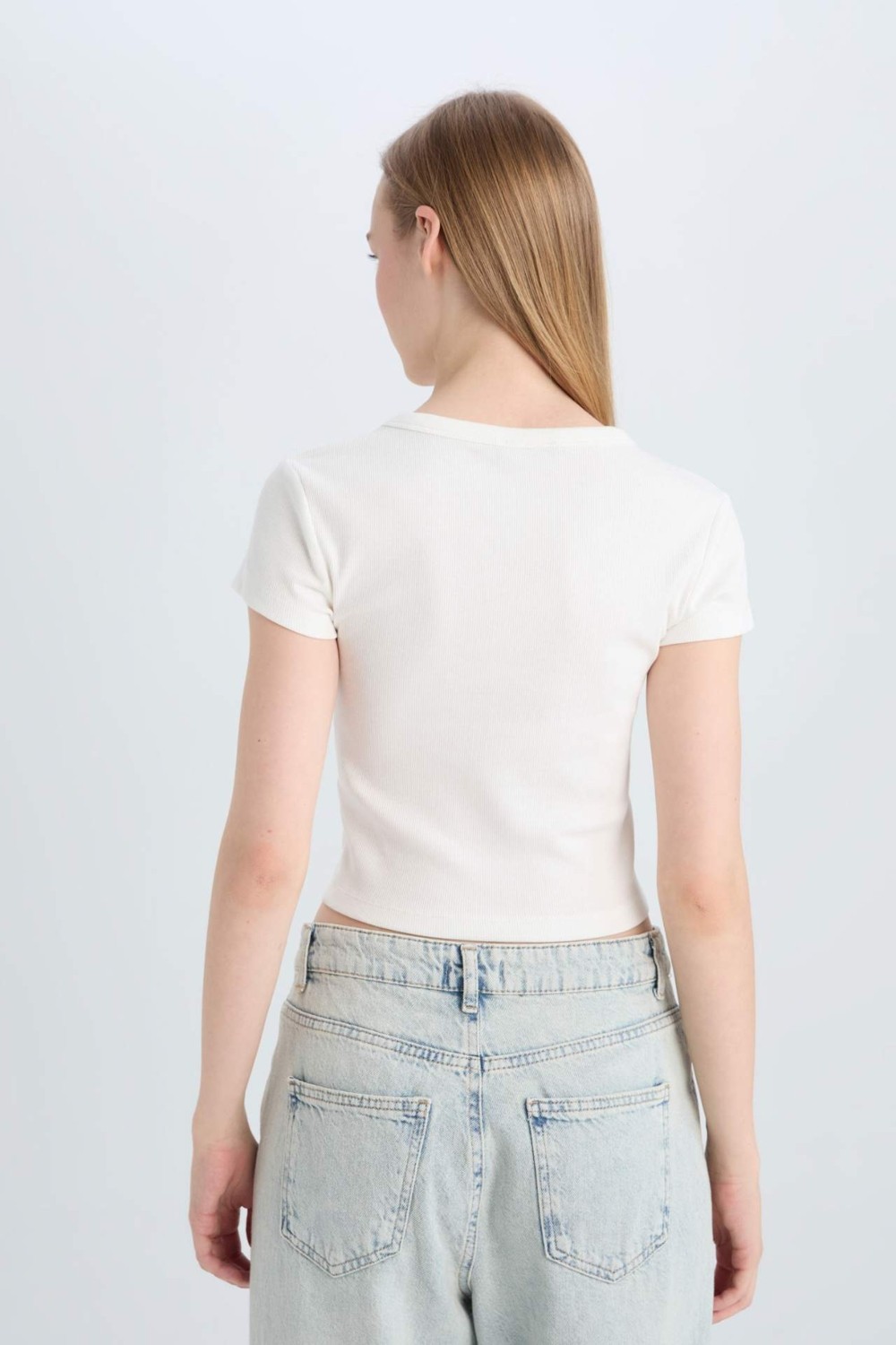 DeFacto Fitted Basic Fitilli Kaşkorse Siyah Tişört E0287AX25SM görsel 5