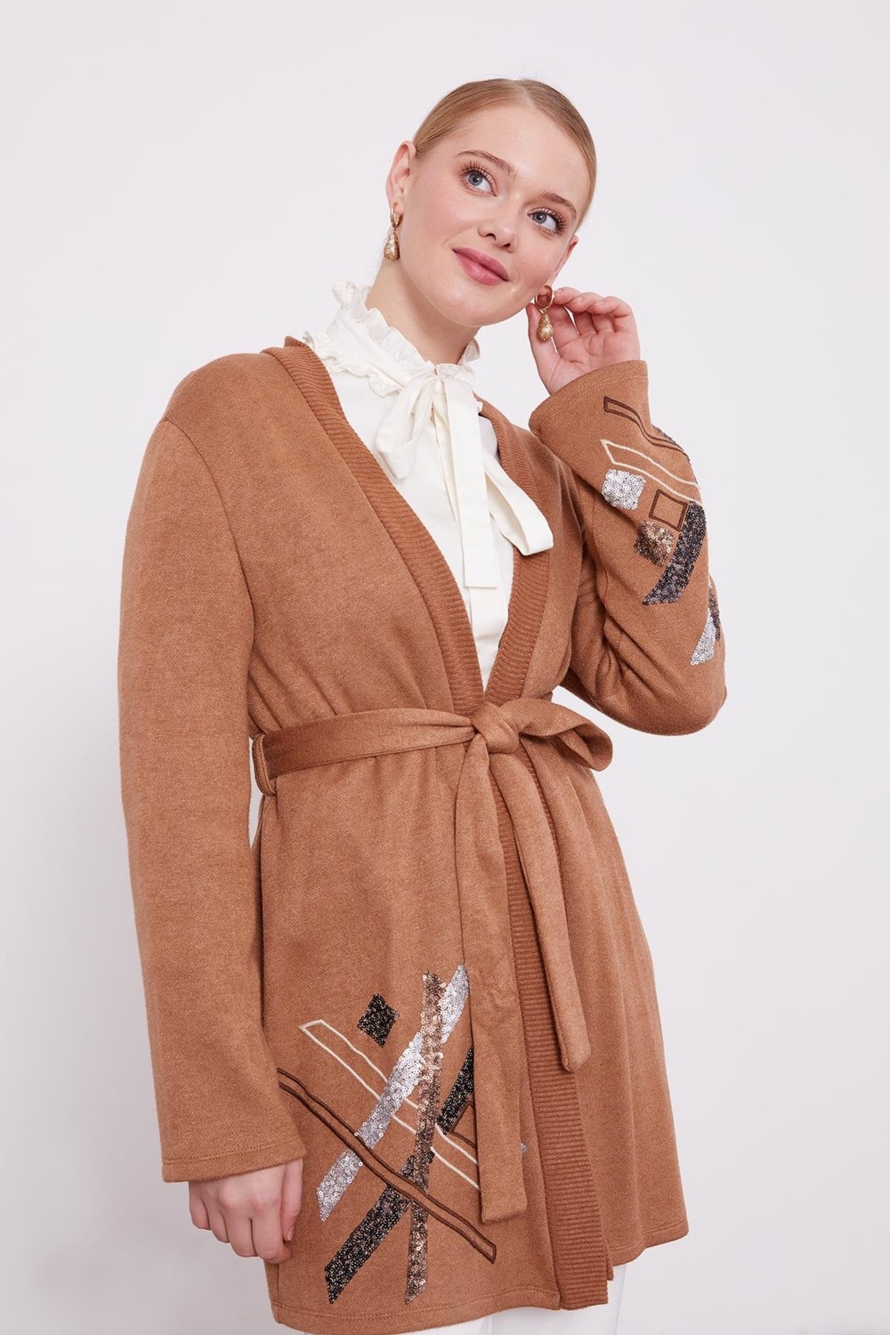 Lêvi D'or Camel Payet Işlemeli Kaşmir Hırka
