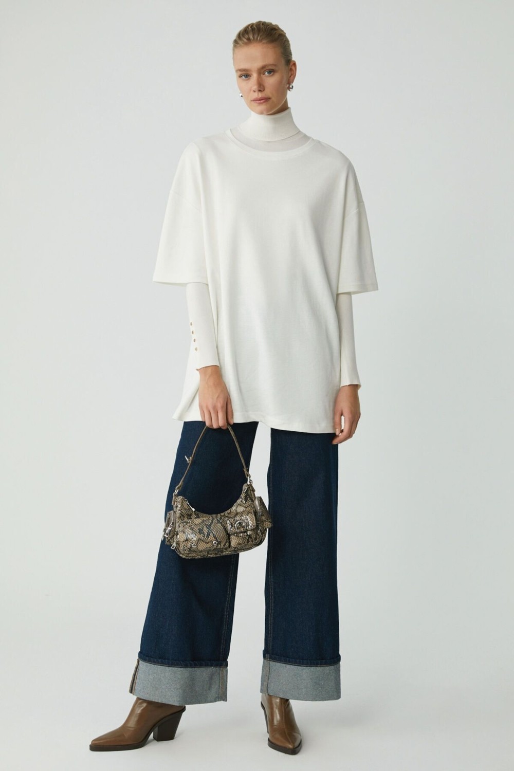 Ethiquet Modest Vıvıan Kadın %100 Organik Pamuklu Oversize Fit Bisiklet Yaka Krem Büyük Beden T-shirt görsel 2