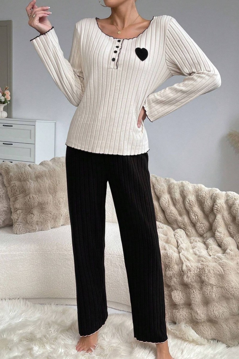 Bella Notte Nakışlı Siyah Pamuklu Kalp Detaylı Pijama Takımı görsel 3