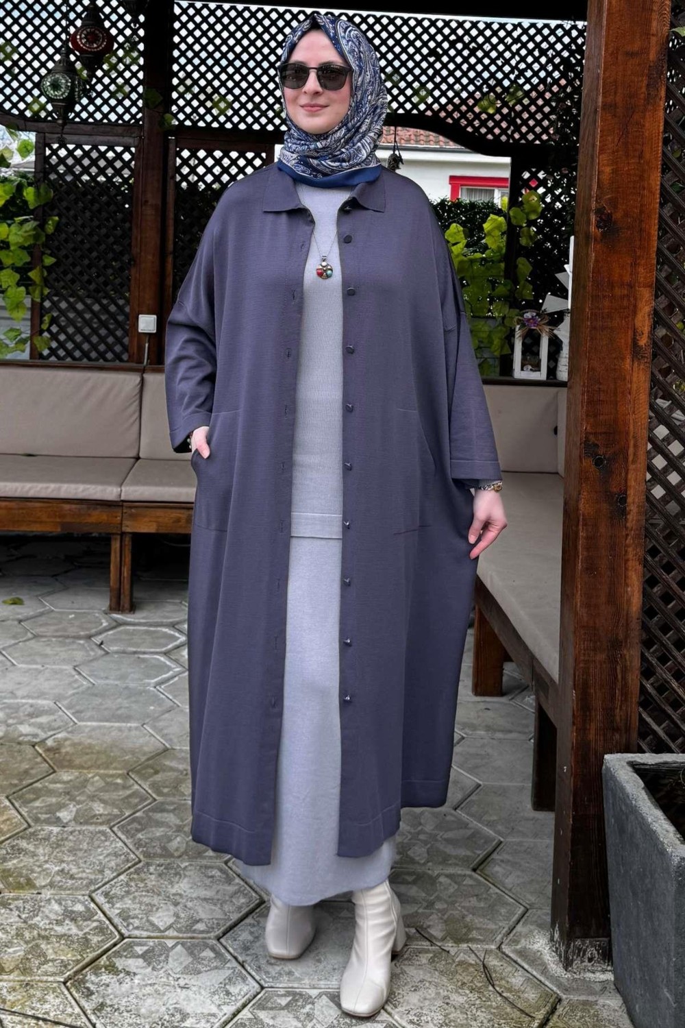 Rabia Şamlı Antrasit Panço Triko Hırka Standart Beden Kadın İçin Rahat ve Şık Tasarım görsel 5