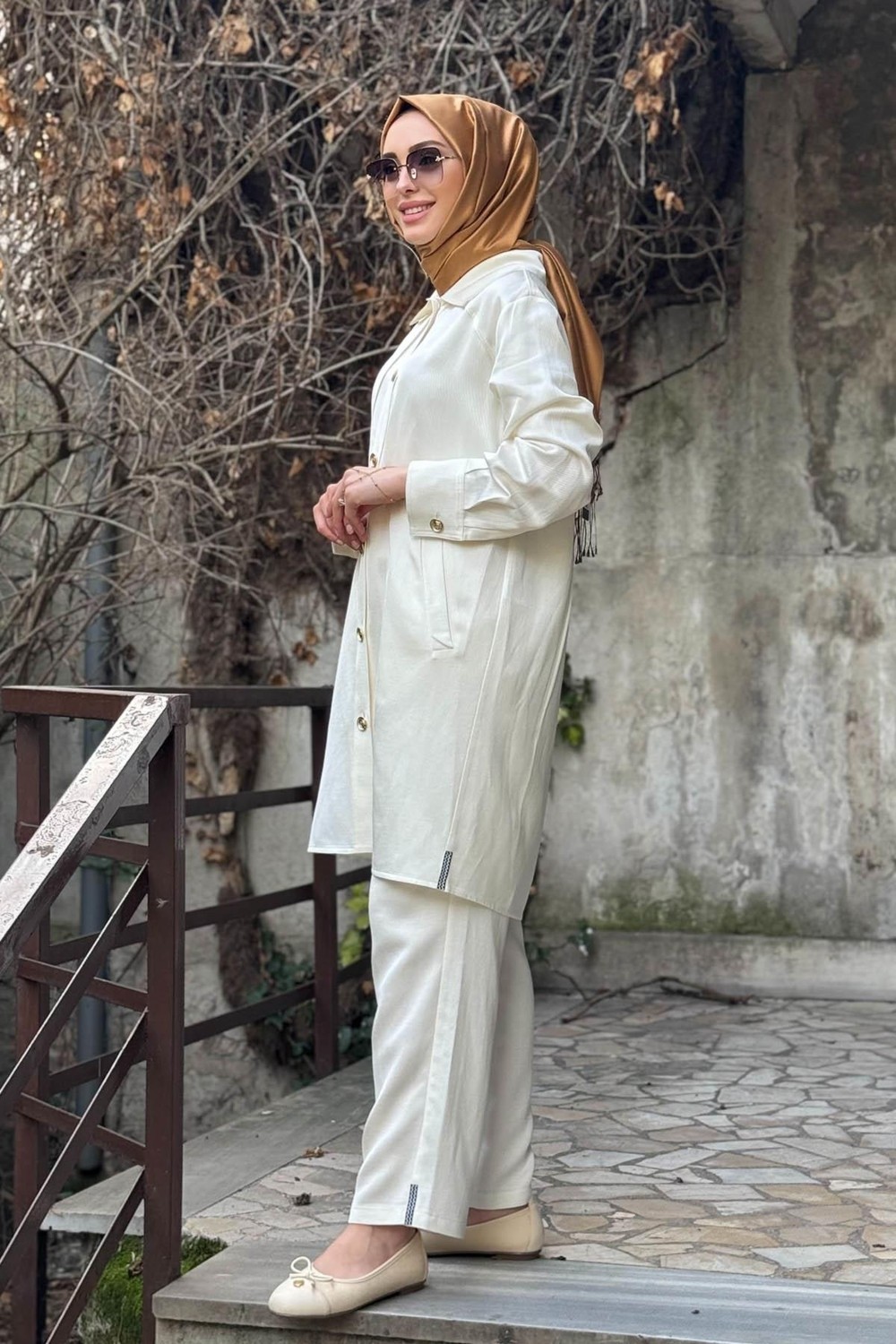 Naki & Mascara Gold Düğmeli Gömlek 25MY2111 Bej görsel 2
