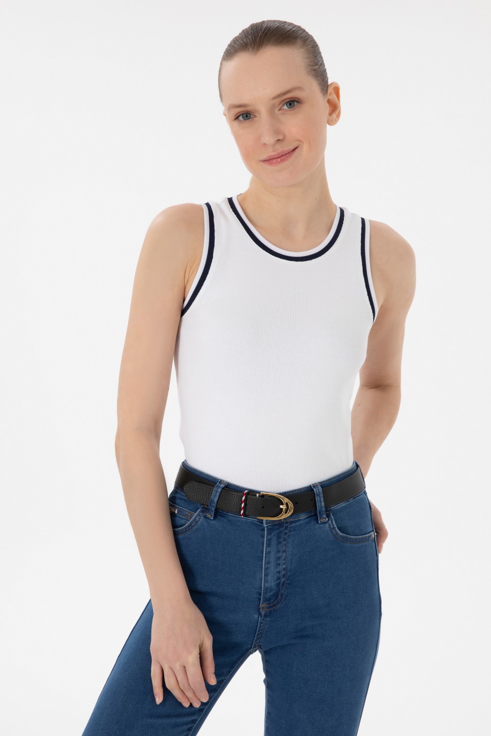 U.S. Polo Assn. Kadın Siyah Kolsuz Bisiklet Yaka Tişört 50305857-VR046