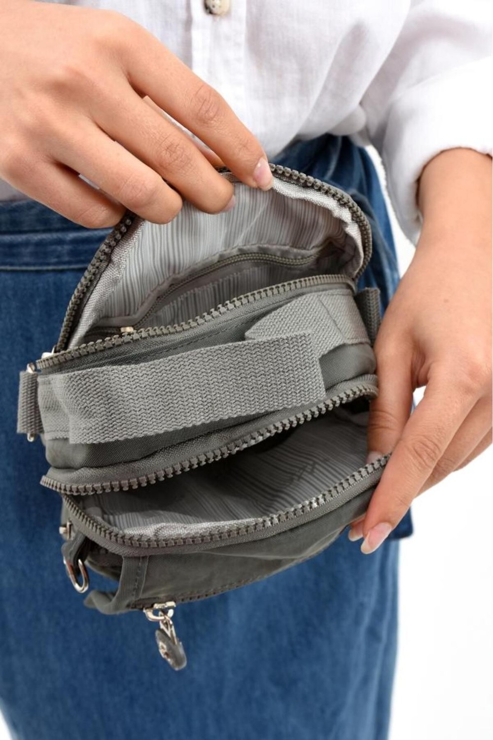 Mediterian Gri Unisex Klinkır Kumaş Postacı Çanta 20x12 cm, Şık ve Hafif Tasarım görsel 4