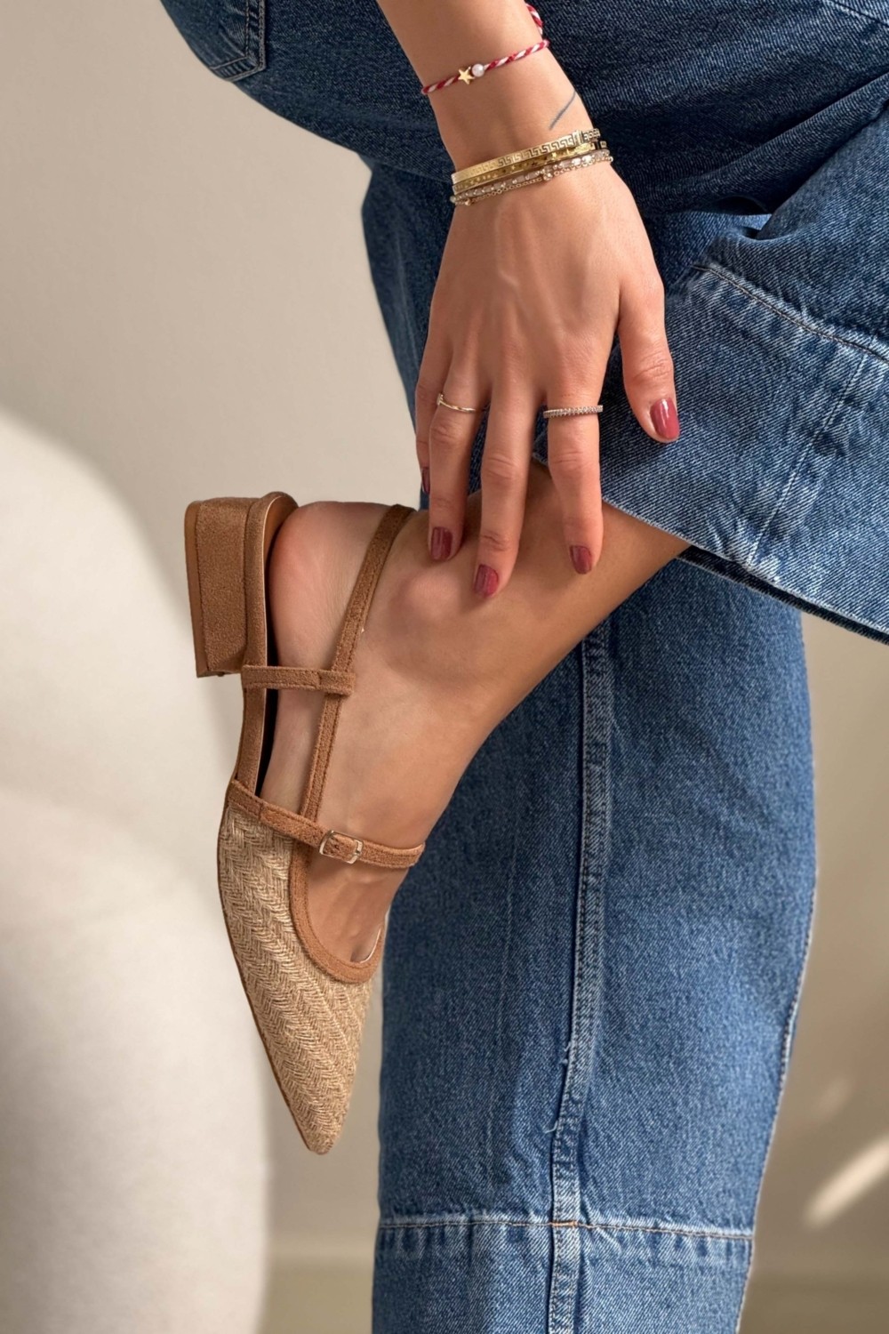 Nişantaşı Shoes X-Harmony Hasır Taba Kemer Detay Sivri Burun Kısa Topuklu Kadın Babet görsel 3