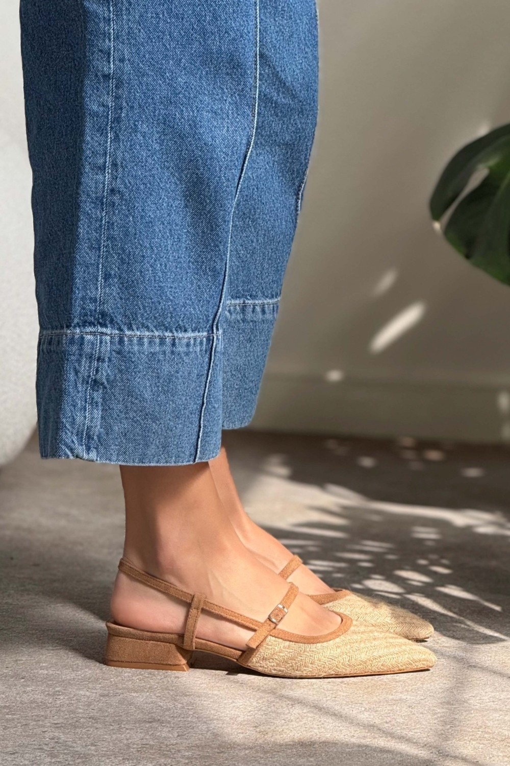 Nişantaşı Shoes X-Harmony Hasır Taba Kemer Detay Sivri Burun Kısa Topuklu Kadın Babet görsel 5
