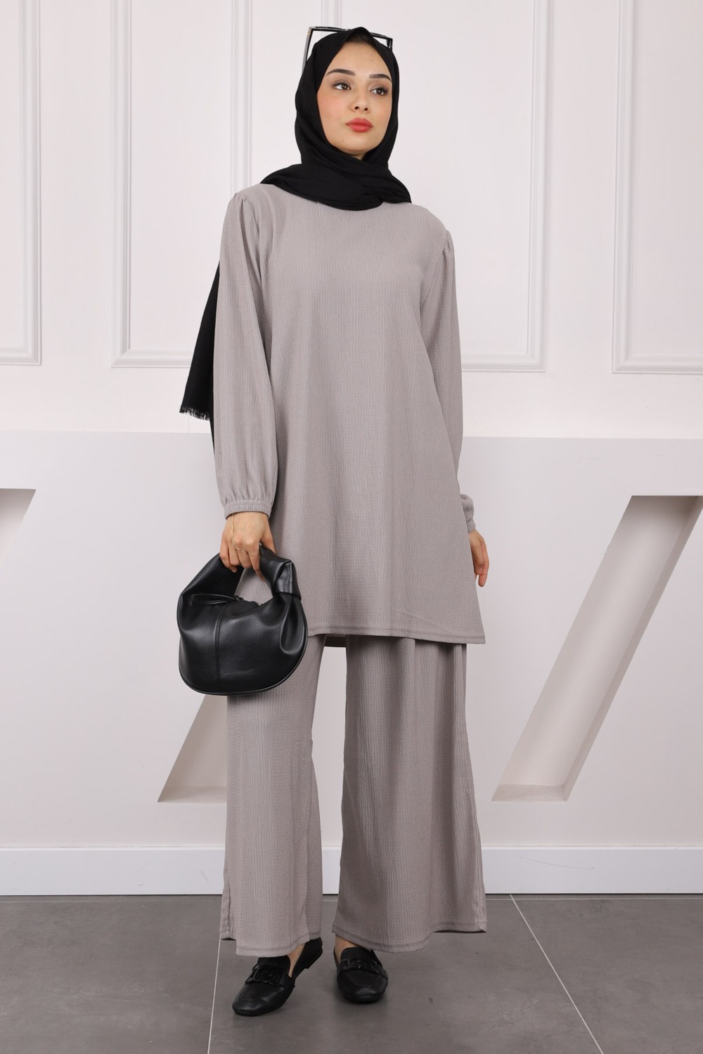 İmaj Butik Kadın Çağla Renkli Tunik Pantolonlu Takım Dokuma Kumaş ile Modern Stil Sunuyor görsel 2
