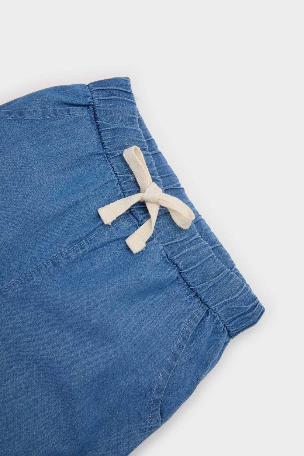 DeFacto Beli Lastikli Jean Şort Erkek Bebek E6837A525SM görsel 2