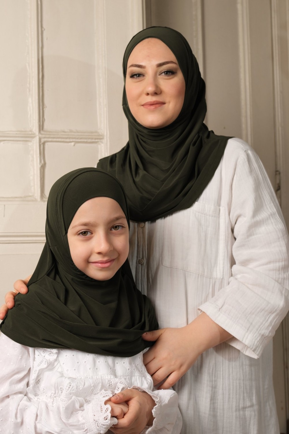 Hürrem Bone Haki Pratik Anne Kız Kombin Tesettür Eşarp Sandy Kendinden Boneli 129078_09 görsel 2