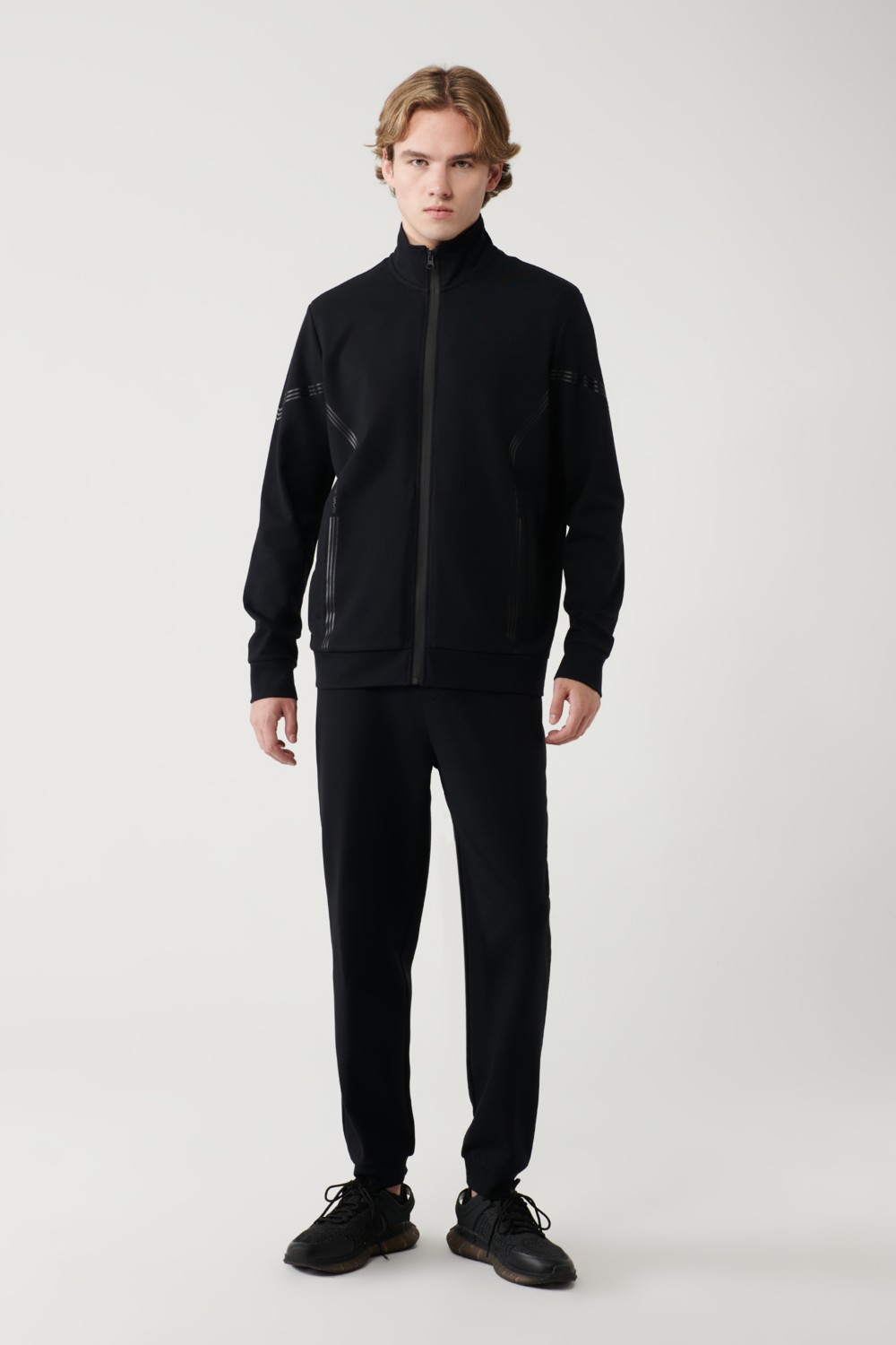 AVVA Erkek Siyah Dik Yaka Fermuarlı Baskılı Regular Fit Sweatshirt A41Y1230 görsel 5