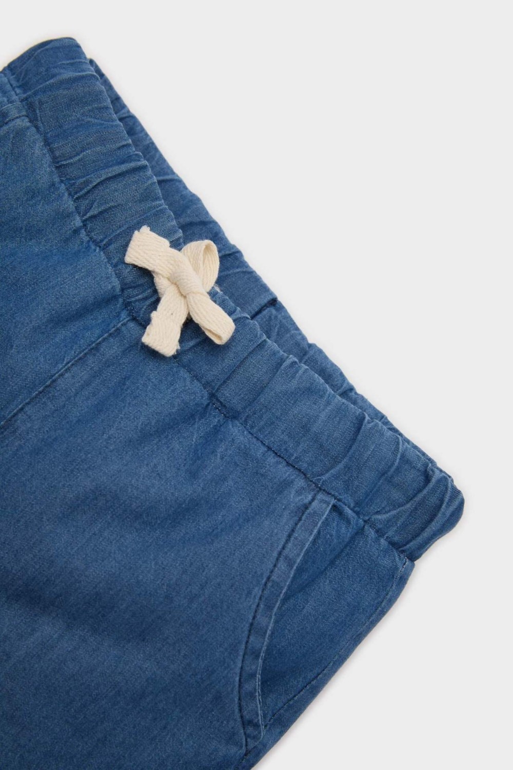 DeFacto Beli Lastikli Jean Şort Erkek Bebek E6837A525SM görsel 6