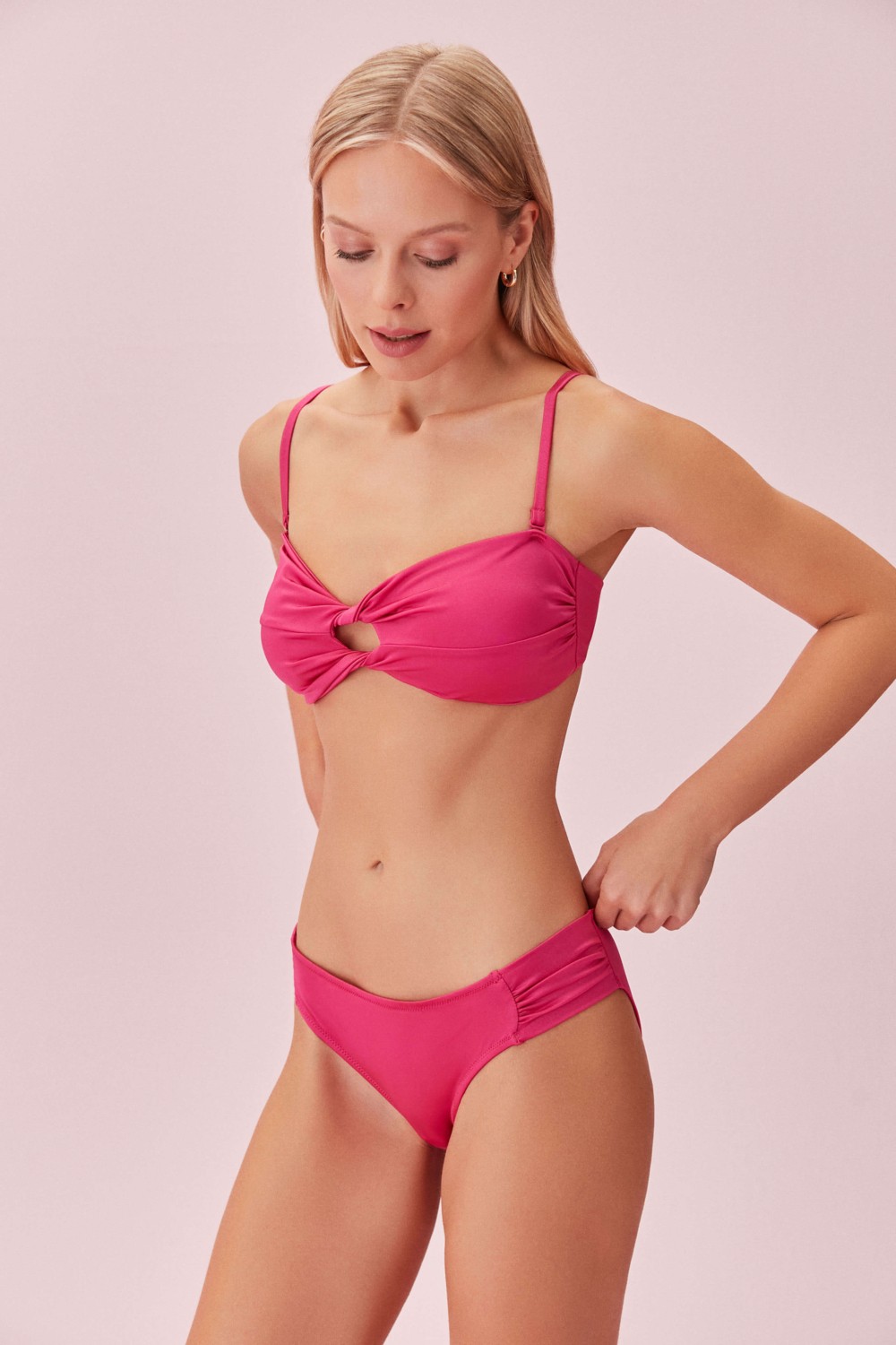 Suwen Begonvile Burgulu Straplez Bikini Üst görsel 2