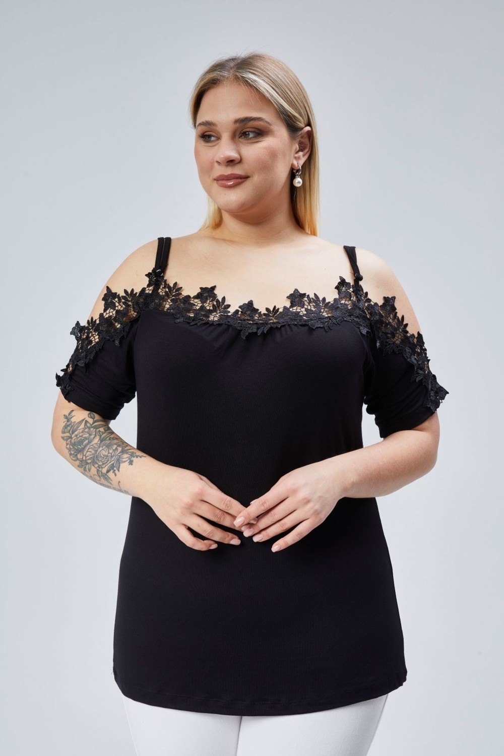 Curvy Trend Büyük Beden Yaka Güpürlü Askılı Bluz