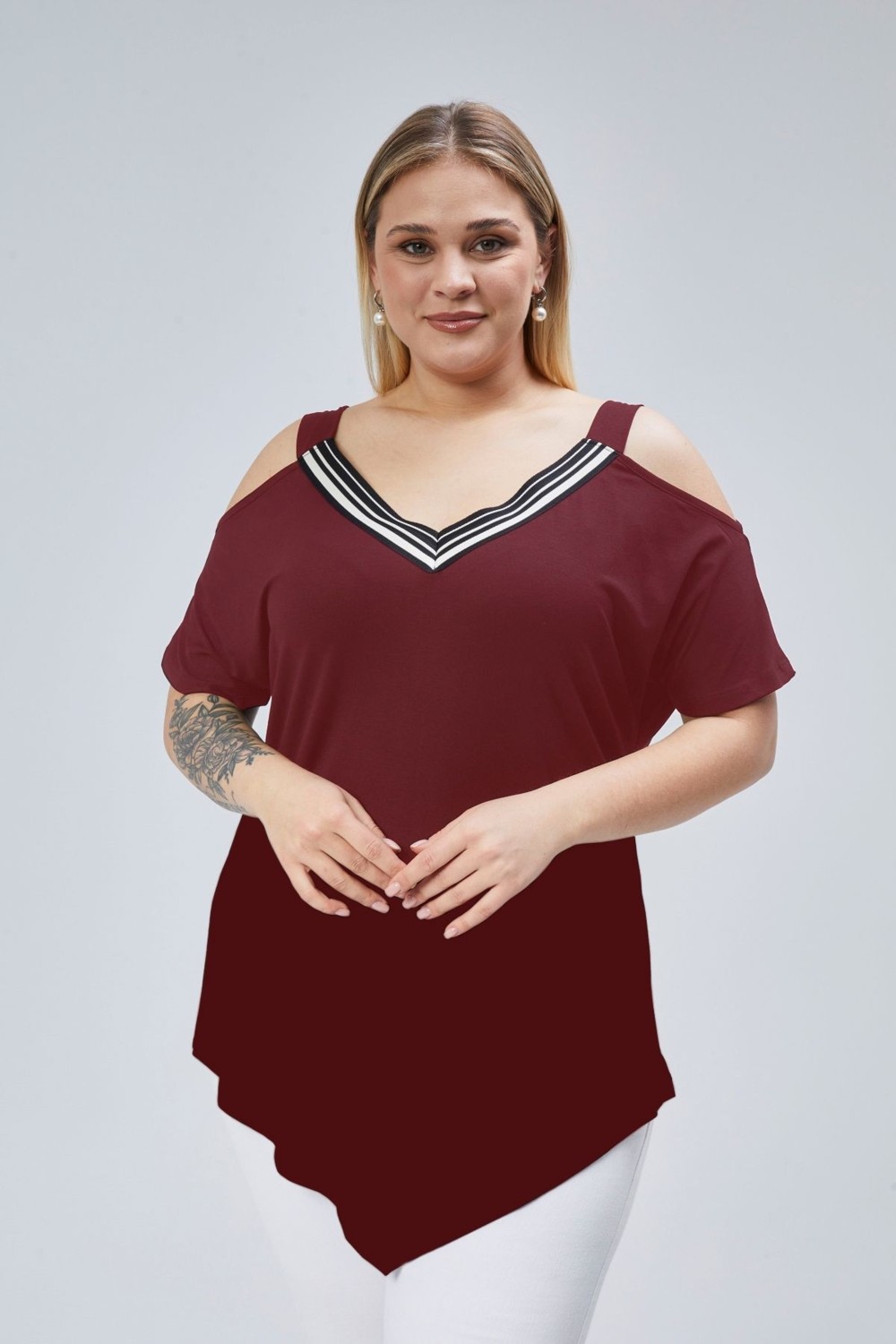 Curvy Trend Büyük Beden Yaka Şerit Omuz Dekolte Üçgen Etekli Bluz