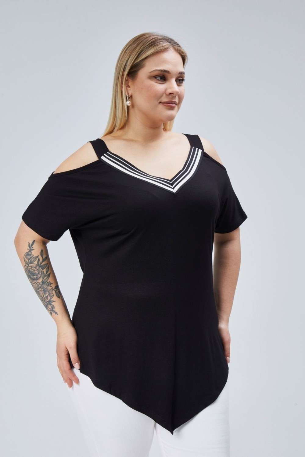 Curvy Trend Büyük Beden Yaka Şerit Omuz Dekolte Üçgen Etekli Bluz görsel 2