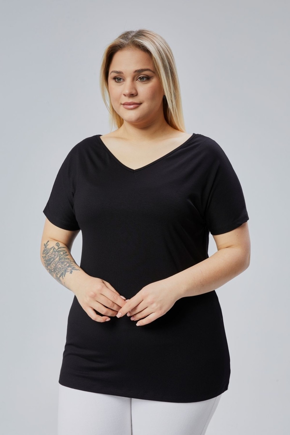 Curvy Trend Büyük Beden Sırt V Güpür Bluz görsel 3