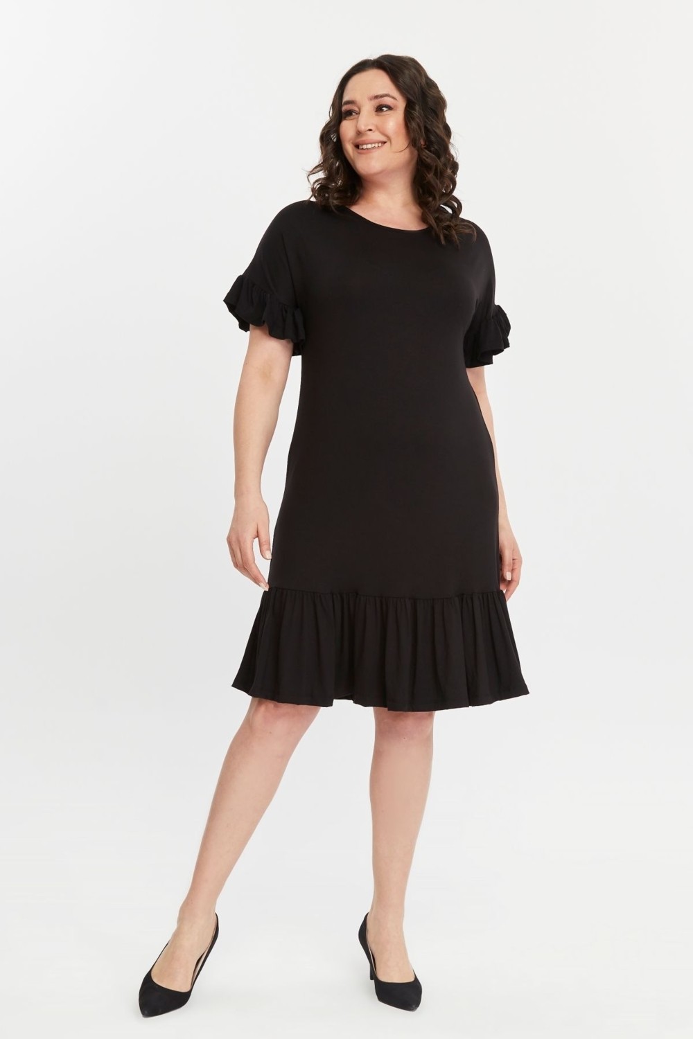 Curvy Trend Büyük Beden Siyah Kolucu Eteği Fırfır Viskon Elbise Günlük Kullanım İçin Rahat Stil