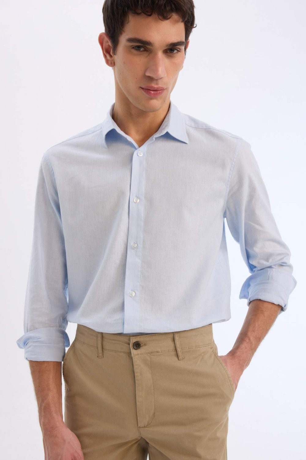 DeFacto Regular Fit Polo Yaka Keten Karışımlı Yazlık Uzun Kollu Gömlek E0518AX25SM görsel 3