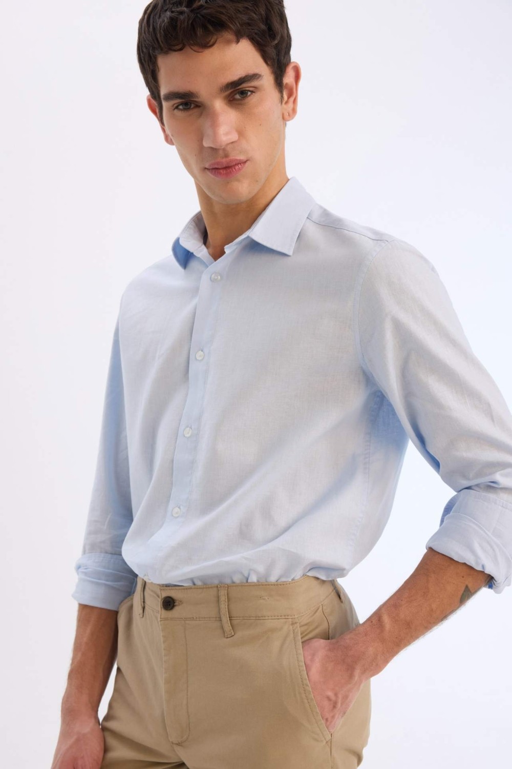 DeFacto Regular Fit Polo Yaka Keten Karışımlı Yazlık Uzun Kollu Gömlek E0518AX25SM görsel 4