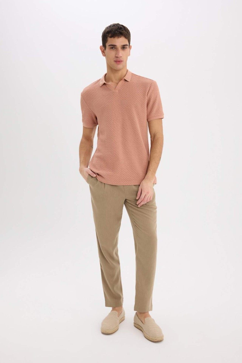 DeFacto Regular Fit Polo Yaka Kısa Kollu Tişört E1215AX25SM görsel 4