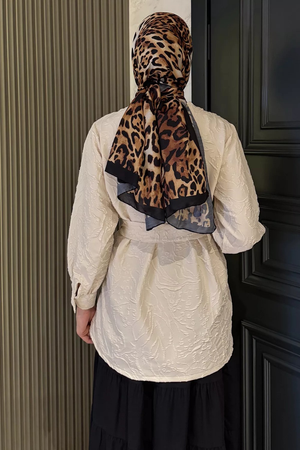Julude Kadın Kabartma Desenli Kuşak Detaylı Tesettür Gömlek Tunik P-00016352 görsel 4