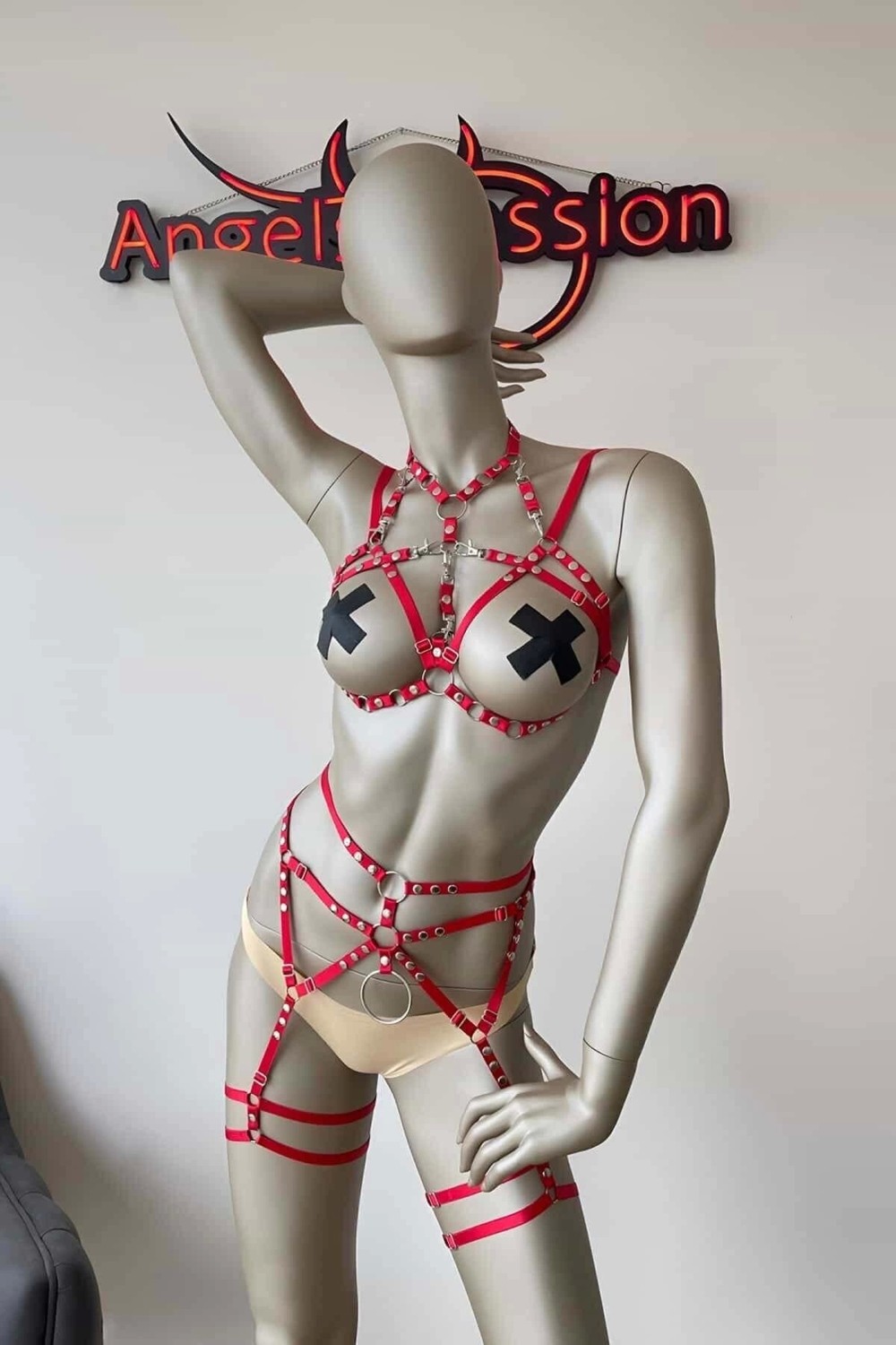 GiyimCity Kırmızı Seksi Elastik Jartiyer Harness Takım görsel 8