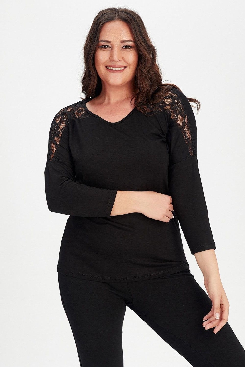 Curvy Trend Roba Dantel Detaylı Uzun Kol Bluz