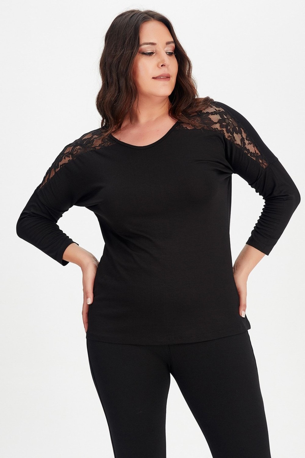 Curvy Trend Roba Dantel Detaylı Uzun Kol Bluz görsel 2