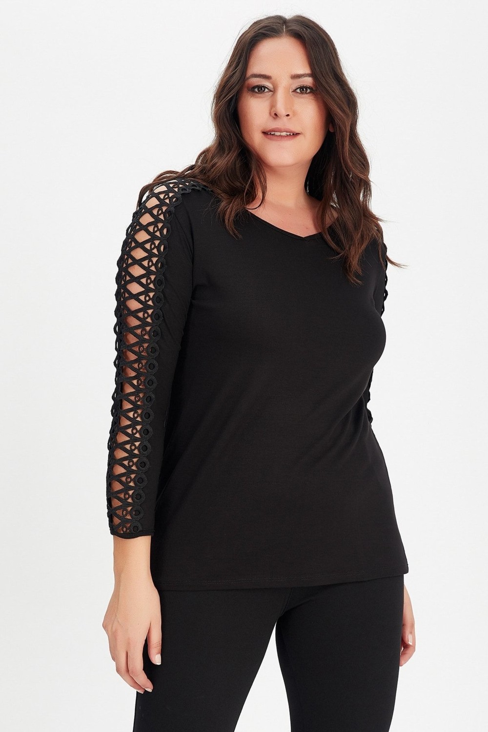 Curvy Trend Üstü Güpür Uzun Kol Bluz