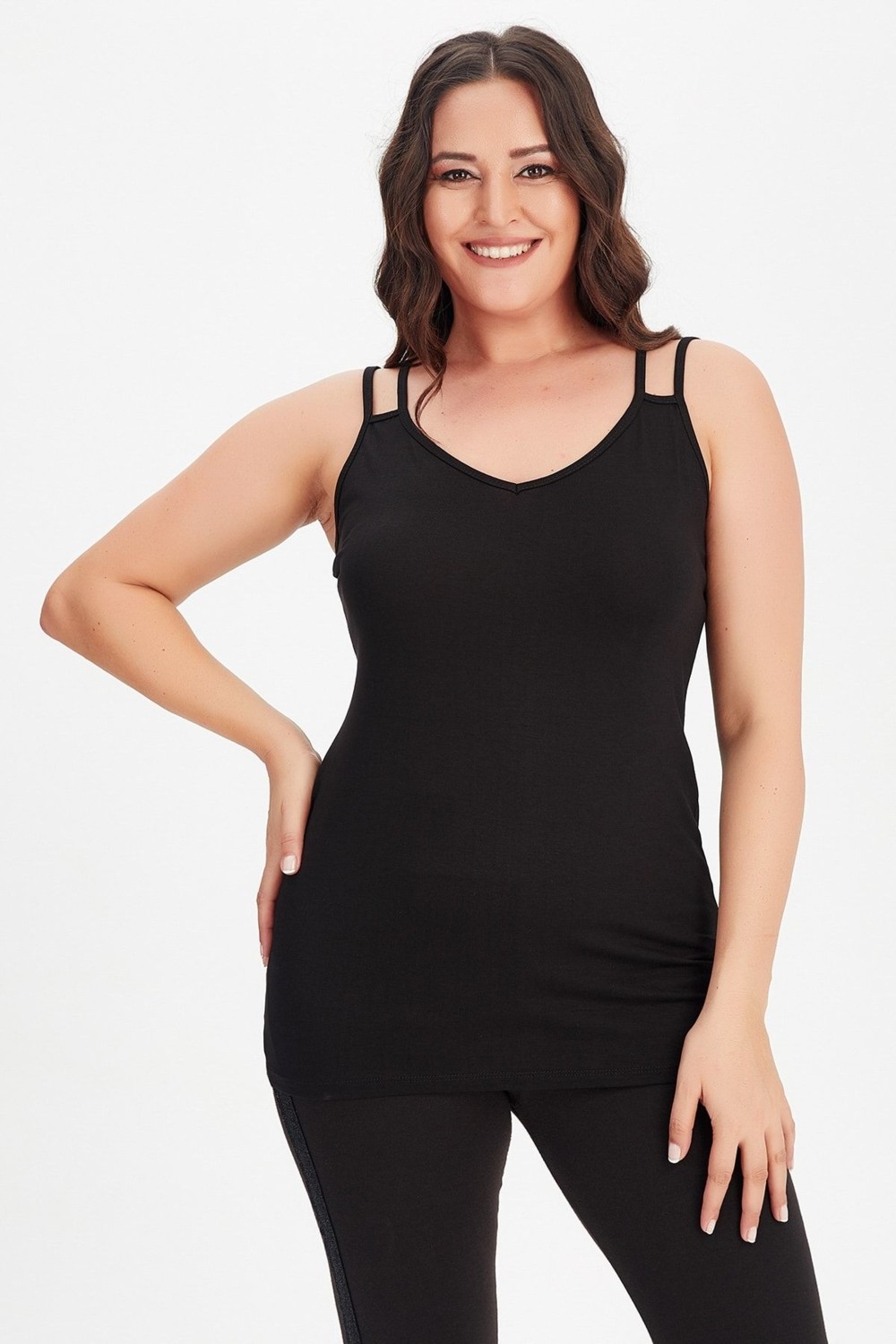 Curvy Trend Büyük Beden V Yaka Çift Biye Askılı Atlet Bluz