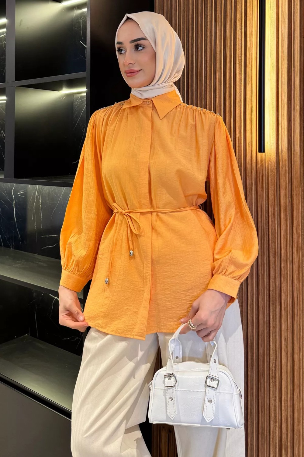 Julude Omuz Büzgülü ve Taşlı Tesettür Gömlek P-00017234 görsel 5