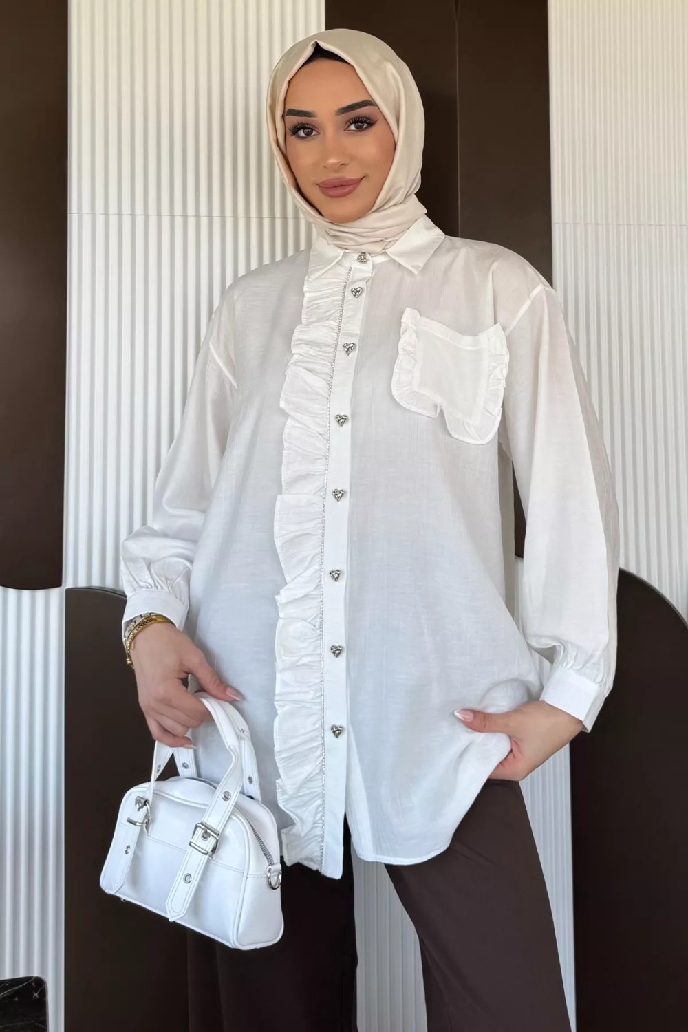 Julude Ön Taş ve Fırfır Detaylı Tesettür Gömlek P-00015519 görsel 6