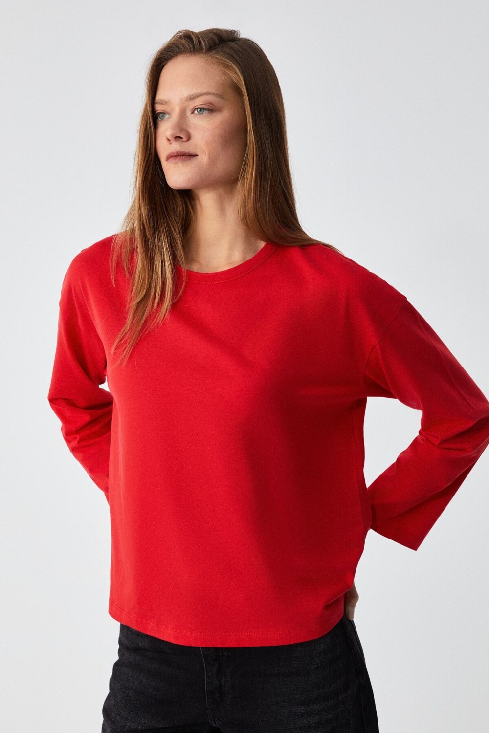 Grimelange Basıl Kadın %100 Pamuk Bisiklet Yaka Oversize Fit Uzun Kollu Siyah T-shirt görsel 3
