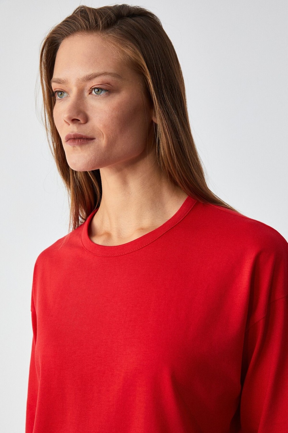 Grimelange Basıl Kadın %100 Pamuk Bisiklet Yaka Oversize Fit Uzun Kollu Siyah T-shirt görsel 4
