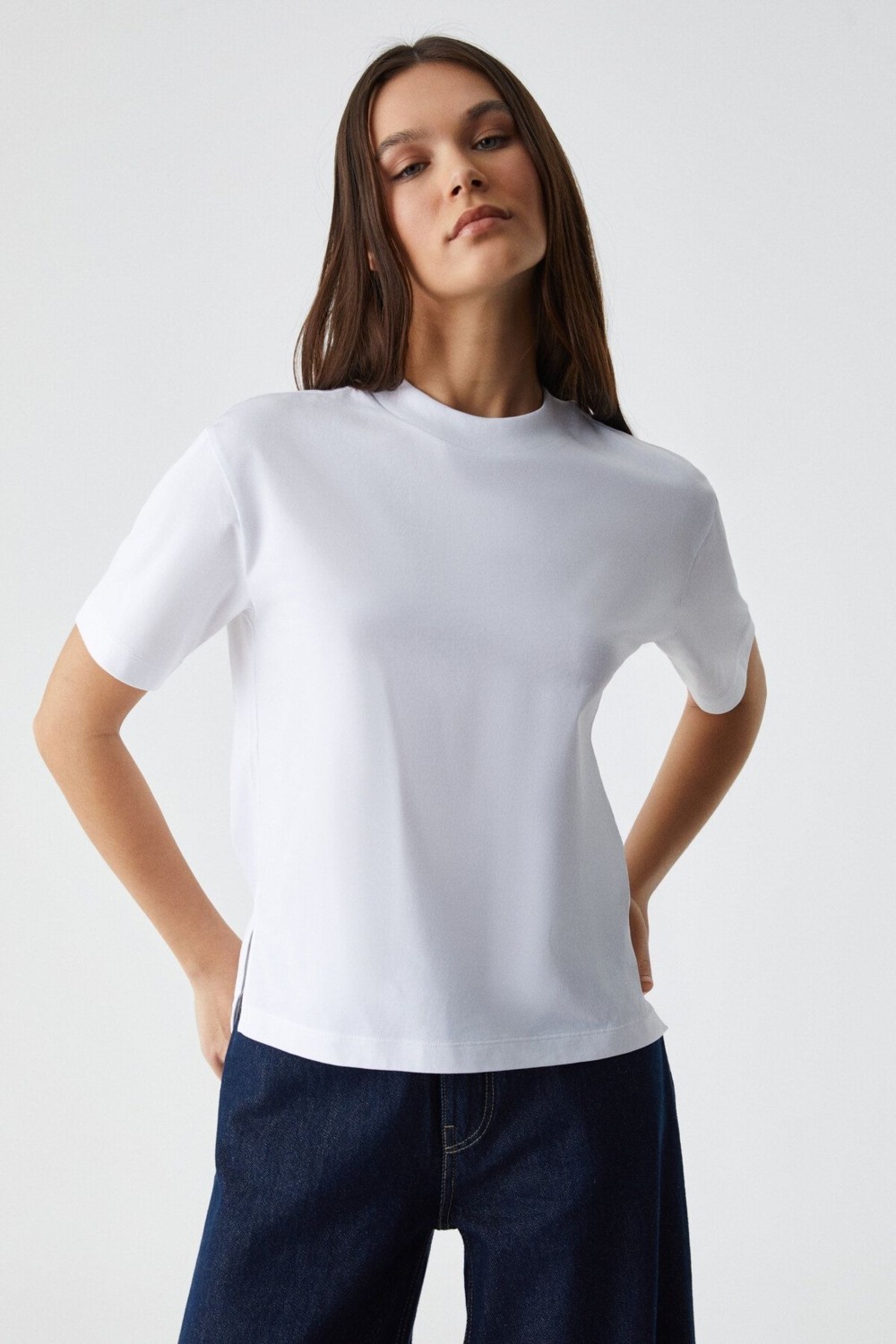 Grimelange REMSOS Kadın Oversize Bisiklet Yaka Kısa Kol Beyaz T-Shirt