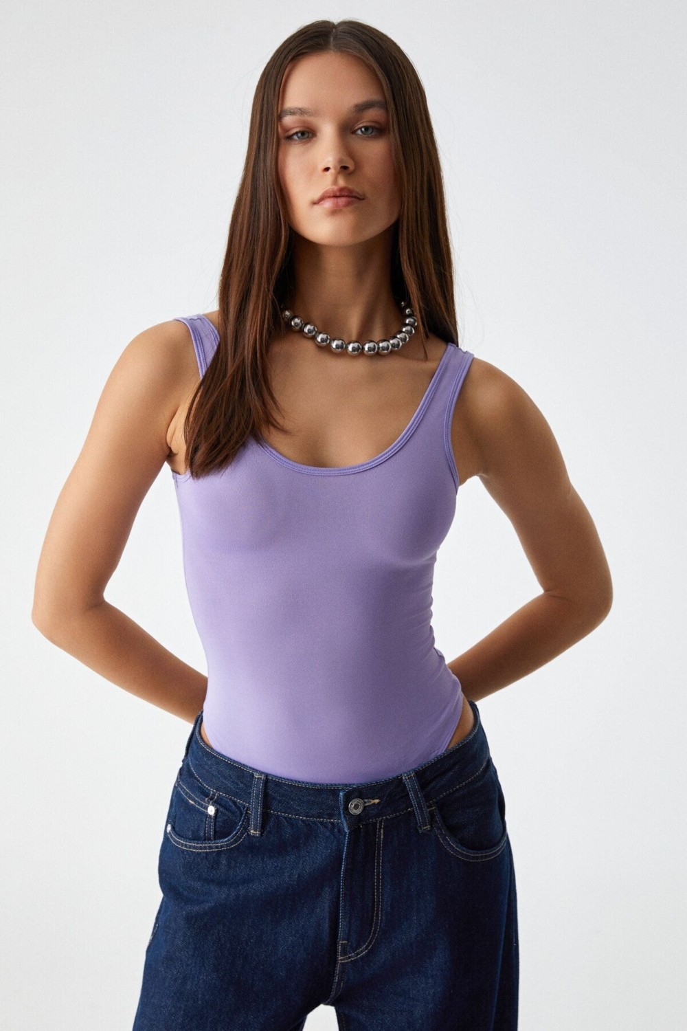 Grimelange Chıles Kadın Slim Fit Kırmızı Yuvarlak Yaka Kolsuz Atlet Modern Tasarım
