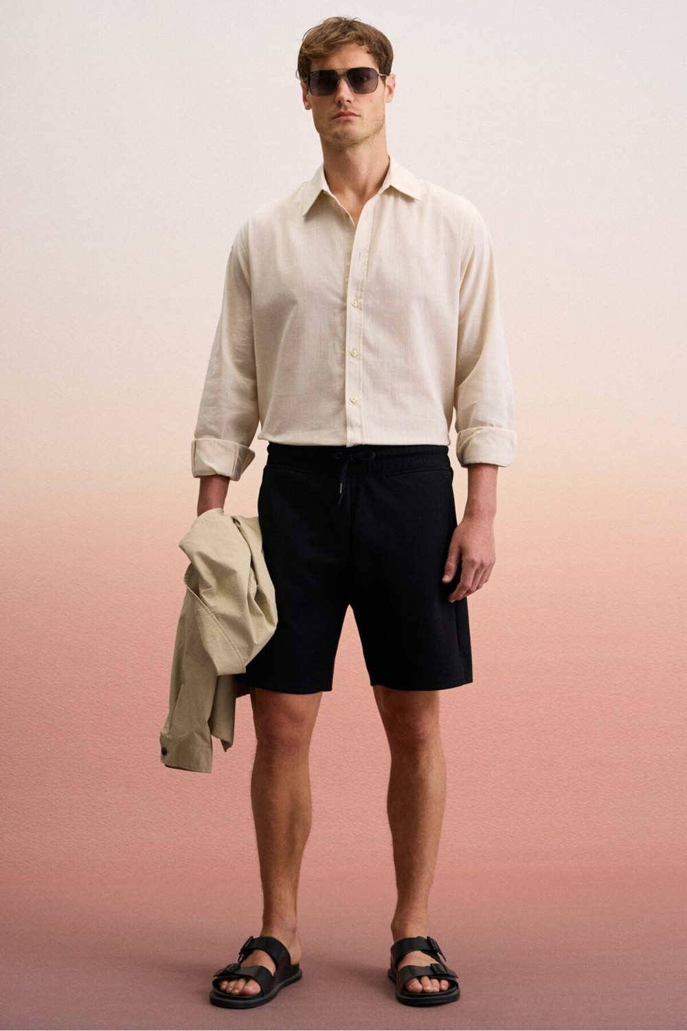 Grimelange TYRONE Erkek Beli Lastikli Arka Tek Cepli Relaxed Fit Siyah Şort