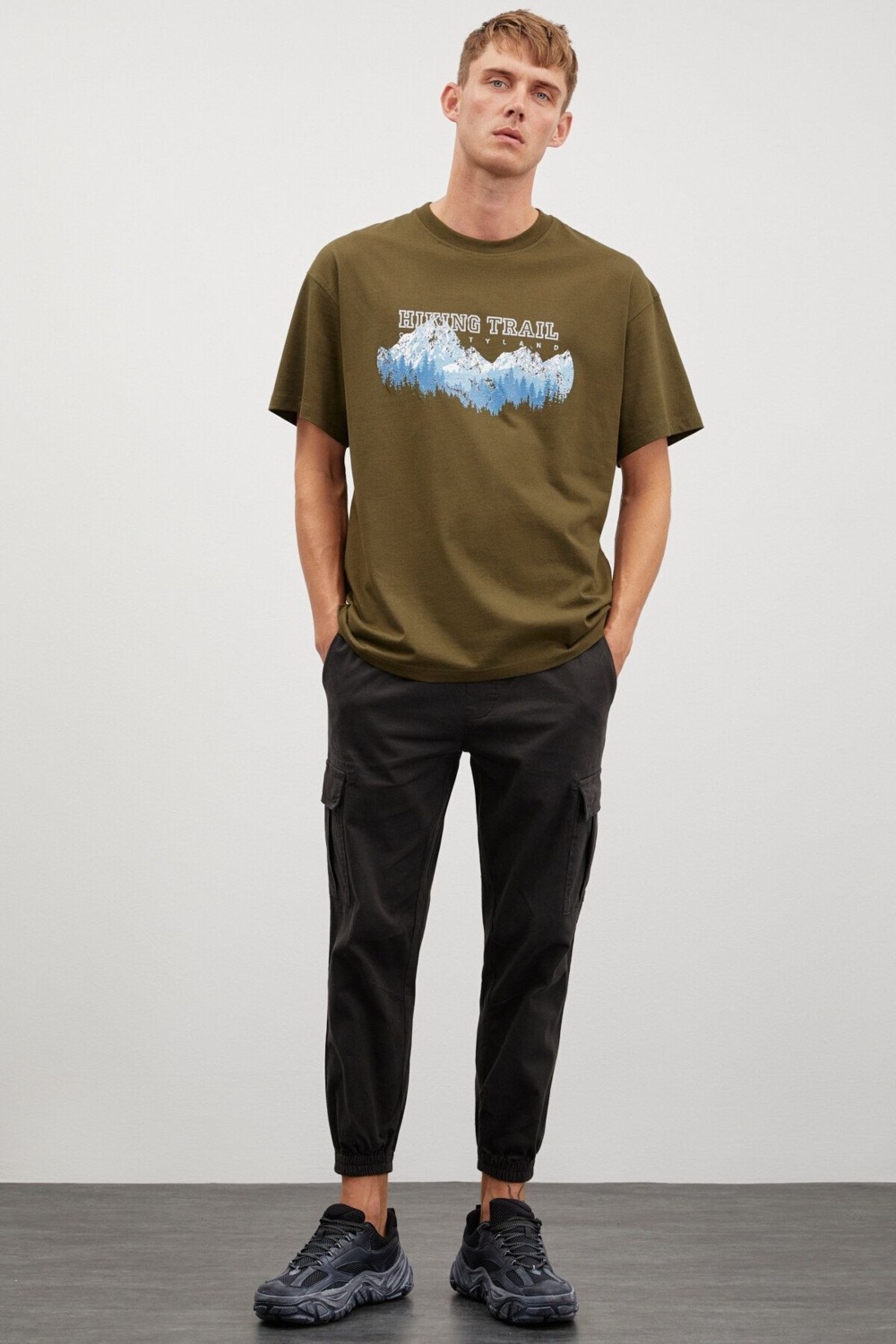 Grimelange Ademir Erkek Oversize Fit Önü Dağ Baskılı Bisiklet Yaka %100 Pamuklu Haki T-shirt görsel 4