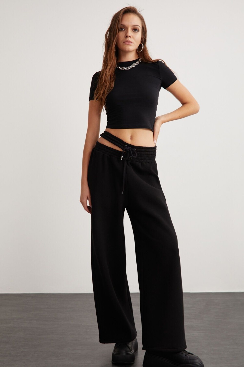 Grimelange Nıara Kadın Pamuk Elastan Bisiklet Yaka Kısa Kollu Slim Fit Crop Beyaz Büstiyer görsel 8