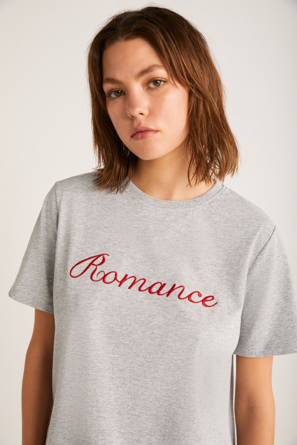 Grimelange Elestren Kadın Oversize Kısa Kollu Önü Kırmızı Yazi Detaylı Ekru T-shirt görsel 4