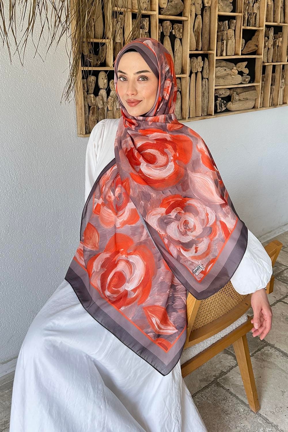Lamelif Çiçek Desen Pamuk Şal Antrasit 70 x 180 cm Hafif ve Nefes Alan Kumaşla Kadınlar İçin