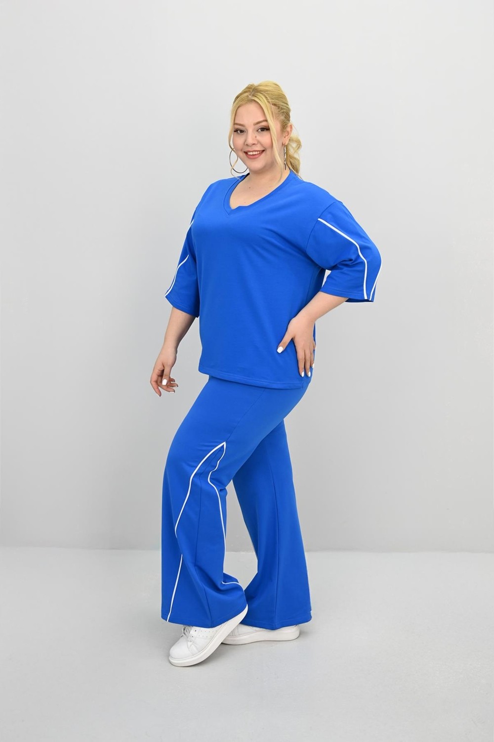 Moda Xlarge Kadın Büyük Beden Kısa Kollu V Yaka Ara Biye Detaylı Eşofman Takımı 8181-25 görsel 4