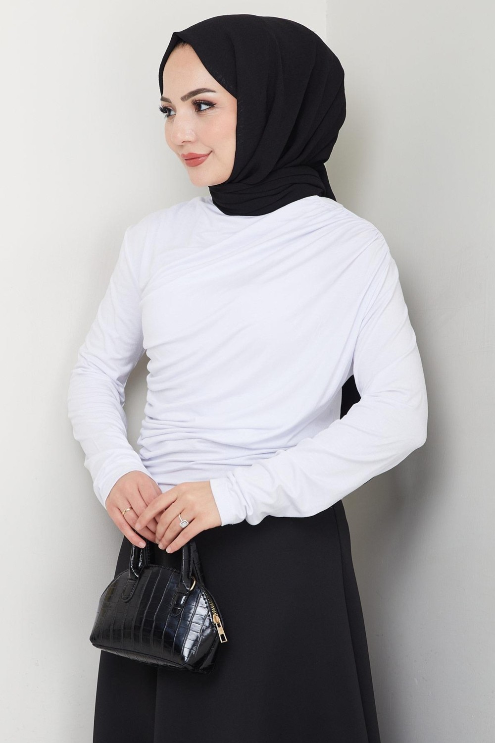 Hafsa Mina Balıkçı Yaka Büzgü Detaylı Body Beyaz HM2694