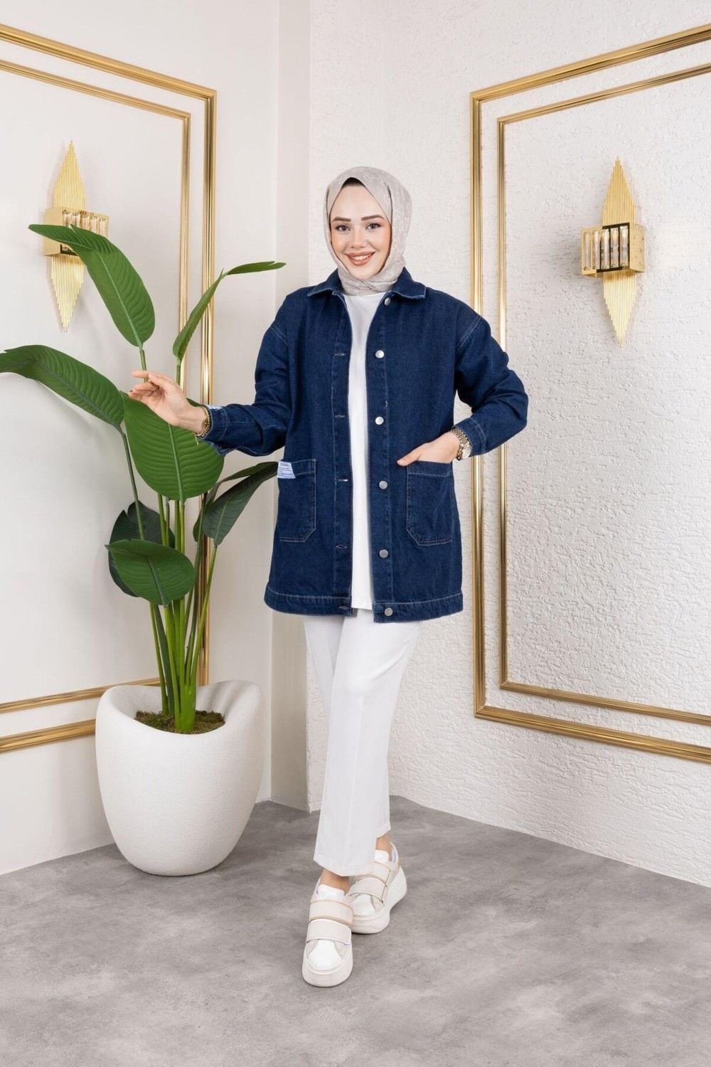 Harman Butik Kadın Cepli Düğmeli Kot Ceket görsel 5